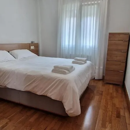 Family / Familiar アパート *