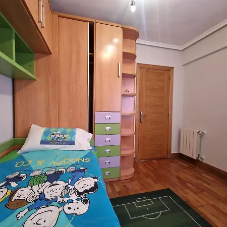 Family / Familiar アパート *